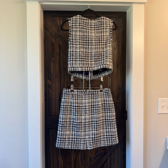 Vineyard Vines SET Bouclé Button-Front Chic Houndstooth Skirt Set - Picture 2 of 8